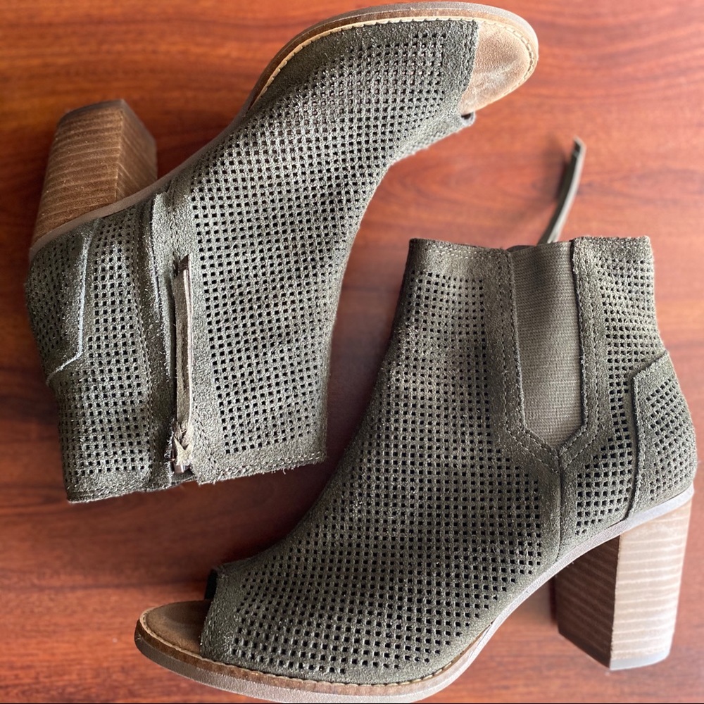 TOMS casual suede booties